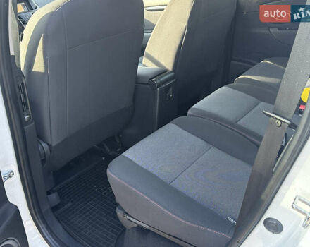 Білий Рено Гранд Сценік, об'ємом двигуна 1.5 л та пробігом 216 тис. км за 9990 $, фото 11 на Automoto.ua