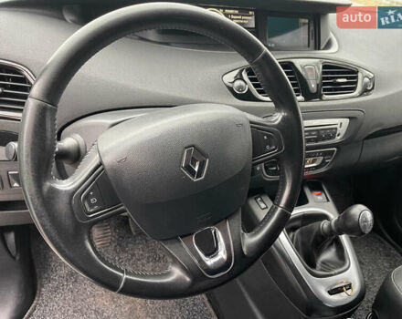 Білий Рено Гранд Сценік, об'ємом двигуна 1.5 л та пробігом 216 тис. км за 8700 $, фото 24 на Automoto.ua