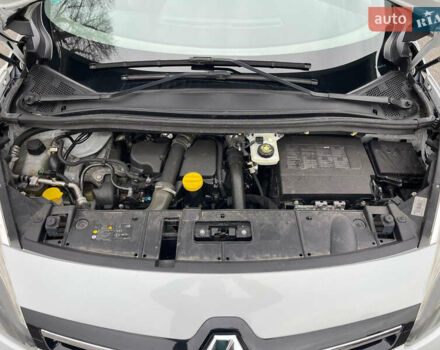 Білий Рено Гранд Сценік, об'ємом двигуна 1.5 л та пробігом 216 тис. км за 8700 $, фото 38 на Automoto.ua