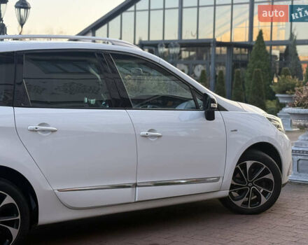 Білий Рено Гранд Сценік, об'ємом двигуна 1.6 л та пробігом 179 тис. км за 10950 $, фото 32 на Automoto.ua