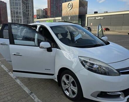 Белый Рено Гранд Сценик, объемом двигателя 1.5 л и пробегом 272 тыс. км за 9300 $, фото 10 на Automoto.ua