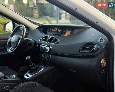 Білий Рено Гранд Сценік, об'ємом двигуна 1.6 л та пробігом 179 тис. км за 10950 $, фото 68 на Automoto.ua