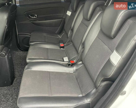 Білий Рено Гранд Сценік, об'ємом двигуна 1.5 л та пробігом 216 тис. км за 8700 $, фото 29 на Automoto.ua