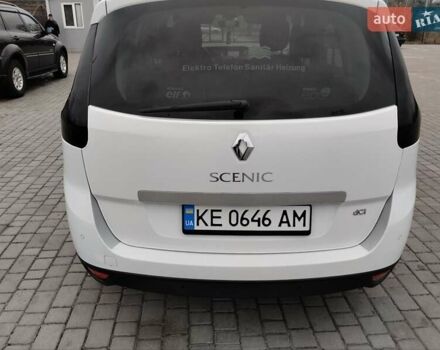 Рено Гранд Сценик 2014 в Новомосковске на Automoto.ua Белый Рено Гранд Сценик, объемом двигателя 1.5 л и пробегом 146 тыс. км за 10800 $, фото 1 на Automoto.ua