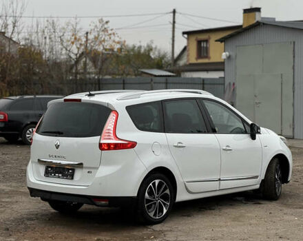 Белый Рено Гранд Сценик, объемом двигателя 1.6 л и пробегом 198 тыс. км за 10900 $, фото 7 на Automoto.ua