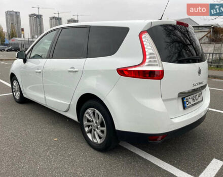 Білий Рено Гранд Сценік, об'ємом двигуна 1.5 л та пробігом 216 тис. км за 8700 $, фото 3 на Automoto.ua