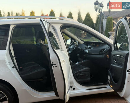 Білий Рено Гранд Сценік, об'ємом двигуна 1.6 л та пробігом 179 тис. км за 10950 $, фото 67 на Automoto.ua