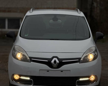 Белый Рено Гранд Сценик, объемом двигателя 1.6 л и пробегом 198 тыс. км за 10900 $, фото 4 на Automoto.ua