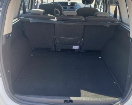 Белый Рено Гранд Сценик, объемом двигателя 1.5 л и пробегом 245 тыс. км за 9000 $, фото 8 на Automoto.ua