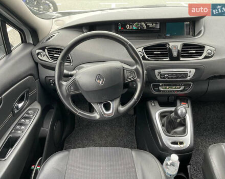 Білий Рено Гранд Сценік, об'ємом двигуна 1.5 л та пробігом 216 тис. км за 8700 $, фото 30 на Automoto.ua