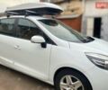 Белый Рено Гранд Сценик, объемом двигателя 1.5 л и пробегом 282 тыс. км за 9999 $, фото 5 на Automoto.ua