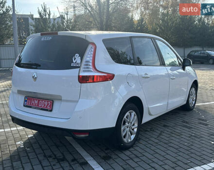 Білий Рено Гранд Сценік, об'ємом двигуна 1.5 л та пробігом 216 тис. км за 9990 $, фото 5 на Automoto.ua