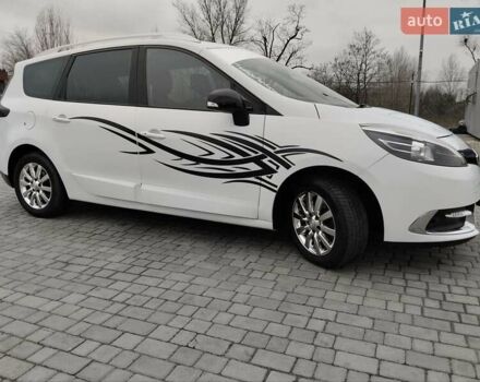 Рено Гранд Сценик 2014 в Новомосковске на Automoto.ua Белый Рено Гранд Сценик, объемом двигателя 1.5 л и пробегом 146 тыс. км за 10800 $, фото 2 на Automoto.ua