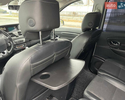 Білий Рено Гранд Сценік, об'ємом двигуна 1.5 л та пробігом 216 тис. км за 8700 $, фото 35 на Automoto.ua