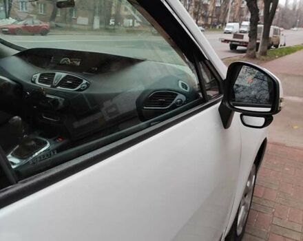 Білий Рено Гранд Сценік, об'ємом двигуна 1.6 л та пробігом 270 тис. км за 9200 $, фото 12 на Automoto.ua