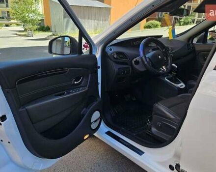 Білий Рено Гранд Сценік, об'ємом двигуна 1.5 л та пробігом 149 тис. км за 13199 $, фото 10 на Automoto.ua