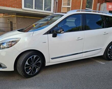 Білий Рено Гранд Сценік, об'ємом двигуна 1.5 л та пробігом 149 тис. км за 13199 $, фото 5 на Automoto.ua