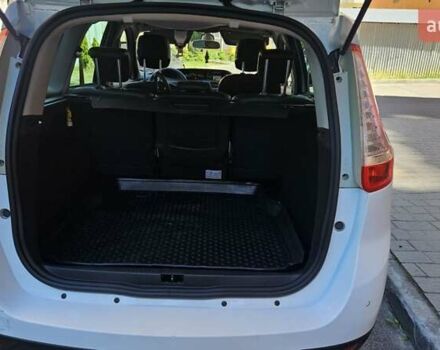 Білий Рено Гранд Сценік, об'ємом двигуна 1.5 л та пробігом 149 тис. км за 13199 $, фото 7 на Automoto.ua