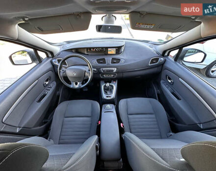 Белый Рено Гранд Сценик, объемом двигателя 1.5 л и пробегом 199 тыс. км за 11300 $, фото 43 на Automoto.ua