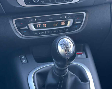 Белый Рено Гранд Сценик, объемом двигателя 1.5 л и пробегом 199 тыс. км за 11300 $, фото 37 на Automoto.ua