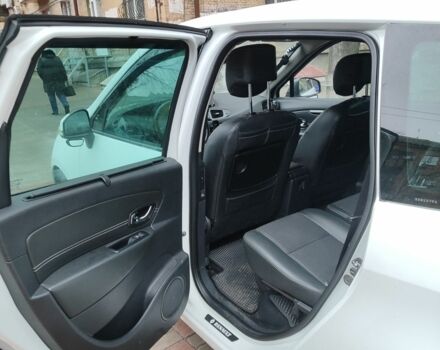 Білий Рено Гранд Сценік, об'ємом двигуна 1.6 л та пробігом 270 тис. км за 9200 $, фото 10 на Automoto.ua