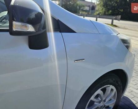 Білий Рено Гранд Сценік, об'ємом двигуна 1.5 л та пробігом 211 тис. км за 9950 $, фото 16 на Automoto.ua