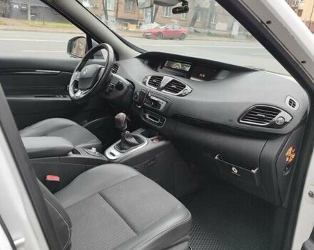 Білий Рено Гранд Сценік, об'ємом двигуна 1.6 л та пробігом 270 тис. км за 9200 $, фото 15 на Automoto.ua