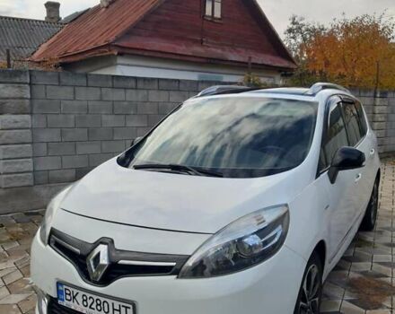 Белый Рено Гранд Сценик, объемом двигателя 1.5 л и пробегом 260 тыс. км за 11500 $, фото 7 на Automoto.ua