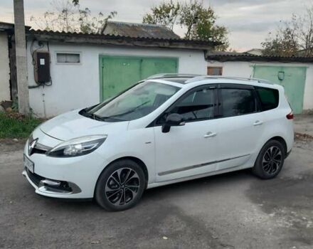 Белый Рено Гранд Сценик, объемом двигателя 1.5 л и пробегом 260 тыс. км за 11500 $, фото 5 на Automoto.ua