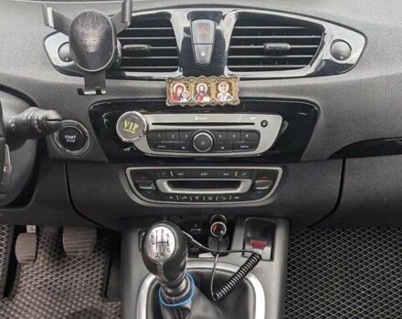 Рено Гранд Сценик 2015 в Луцке на Automoto.ua Белый Рено Гранд Сценик, объемом двигателя 1.6 л и пробегом 275 тыс. км за 11000 $, фото 11 на Automoto.ua
