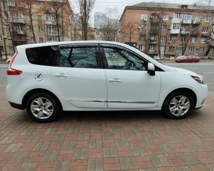 Білий Рено Гранд Сценік, об'ємом двигуна 1.6 л та пробігом 270 тис. км за 9200 $, фото 2 на Automoto.ua