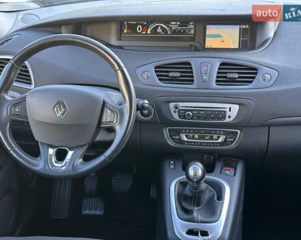 Белый Рено Гранд Сценик, объемом двигателя 1.5 л и пробегом 199 тыс. км за 11300 $, фото 35 на Automoto.ua