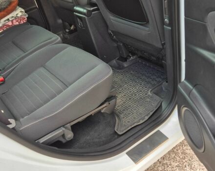 Белый Рено Гранд Сценик, объемом двигателя 1.5 л и пробегом 166 тыс. км за 267 $, фото 20 на Automoto.ua