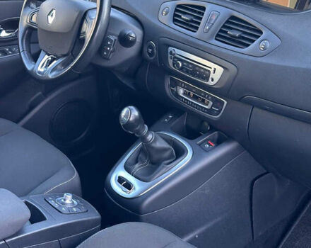 Белый Рено Гранд Сценик, объемом двигателя 1.5 л и пробегом 199 тыс. км за 11300 $, фото 51 на Automoto.ua