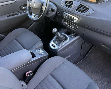 Белый Рено Гранд Сценик, объемом двигателя 1.5 л и пробегом 199 тыс. км за 11300 $, фото 52 на Automoto.ua