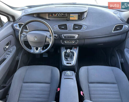 Белый Рено Гранд Сценик, объемом двигателя 1.5 л и пробегом 199 тыс. км за 11300 $, фото 44 на Automoto.ua