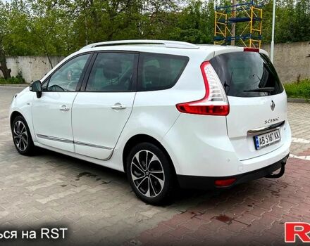 Білий Рено Гранд Сценік, об'ємом двигуна 1.6 л та пробігом 135 тис. км за 12000 $, фото 1 на Automoto.ua