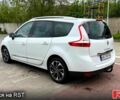 Білий Рено Гранд Сценік, об'ємом двигуна 1.6 л та пробігом 135 тис. км за 12000 $, фото 1 на Automoto.ua