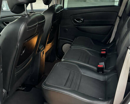 Белый Рено Гранд Сценик, объемом двигателя 2 л и пробегом 274 тыс. км за 11550 $, фото 13 на Automoto.ua