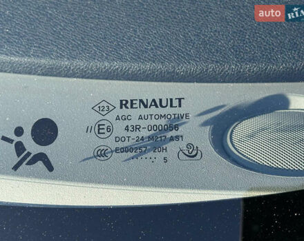 Белый Рено Гранд Сценик, объемом двигателя 1.5 л и пробегом 199 тыс. км за 11300 $, фото 68 на Automoto.ua