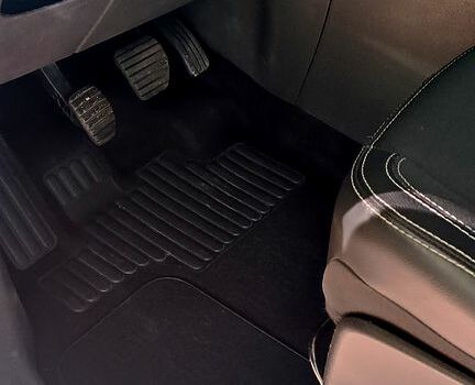 Белый Рено Гранд Сценик, объемом двигателя 1.6 л и пробегом 196 тыс. км за 10900 $, фото 3 на Automoto.ua