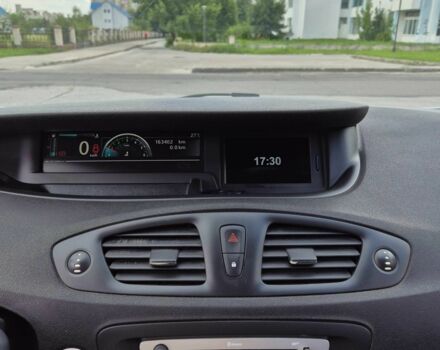 Белый Рено Гранд Сценик, объемом двигателя 1.5 л и пробегом 166 тыс. км за 267 $, фото 8 на Automoto.ua