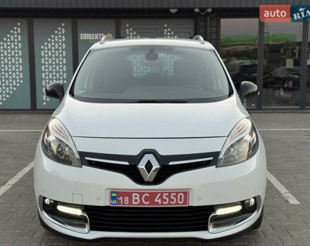 Белый Рено Гранд Сценик, объемом двигателя 2 л и пробегом 274 тыс. км за 11550 $, фото 5 на Automoto.ua