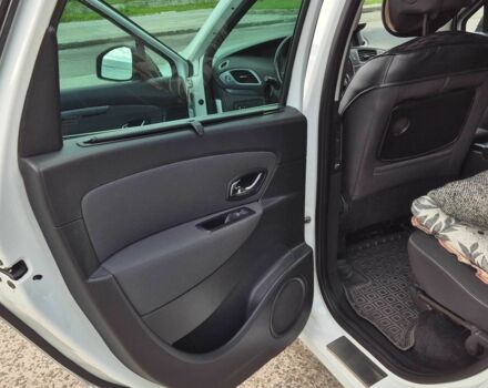 Белый Рено Гранд Сценик, объемом двигателя 1.5 л и пробегом 166 тыс. км за 267 $, фото 13 на Automoto.ua