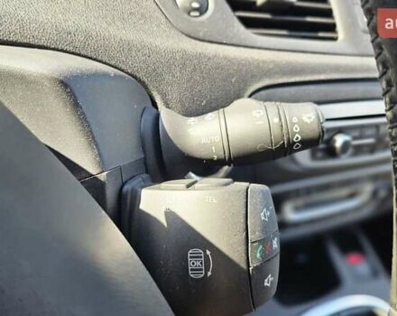 Білий Рено Гранд Сценік, об'ємом двигуна 1.5 л та пробігом 211 тис. км за 9950 $, фото 56 на Automoto.ua