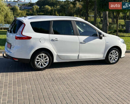 Белый Рено Гранд Сценик, объемом двигателя 1.5 л и пробегом 199 тыс. км за 11300 $, фото 13 на Automoto.ua