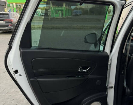 Белый Рено Гранд Сценик, объемом двигателя 2 л и пробегом 274 тыс. км за 11550 $, фото 14 на Automoto.ua