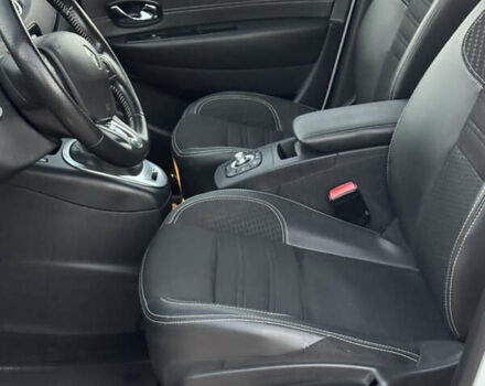 Белый Рено Гранд Сценик, объемом двигателя 2 л и пробегом 274 тыс. км за 11550 $, фото 9 на Automoto.ua