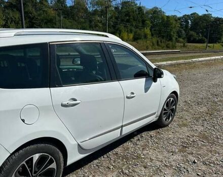 Белый Рено Гранд Сценик, объемом двигателя 1.5 л и пробегом 215 тыс. км за 10899 $, фото 6 на Automoto.ua