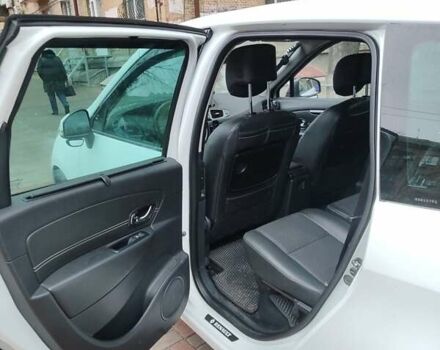 Білий Рено Гранд Сценік, об'ємом двигуна 1.6 л та пробігом 270 тис. км за 9200 $, фото 9 на Automoto.ua